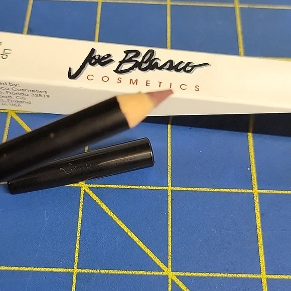 Joe Blasco Lip Pencil - Razz New - Picture 2 of 5